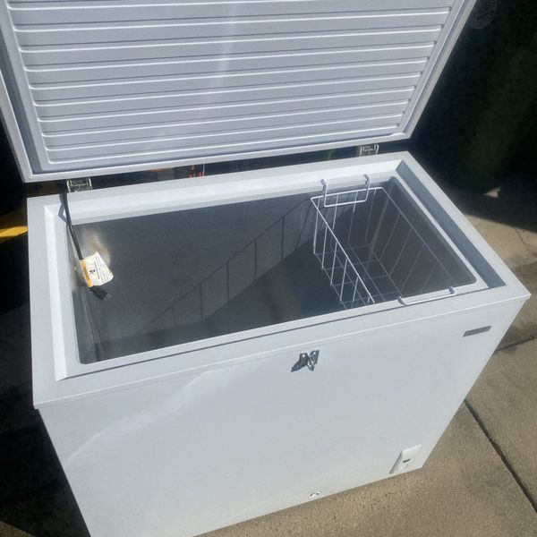 IDYLIS 7.1 Cubic Foot Deep Freezer for Sale in Columbia, SC OfferUp