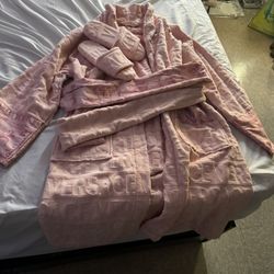 Versace Robe And Slippers To Match (Matching Set) (light Pink) BRAND NEW