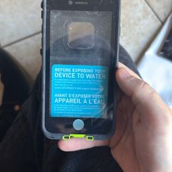 iPhone SE Waterproof Case