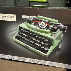 LEGO Ideas: Typewriter (21327) BRAND NEW (see Pictures)