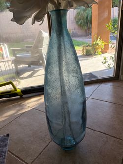 3 ft tall glass vase