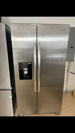 Refrigerator Whirlpool Side By Side New 