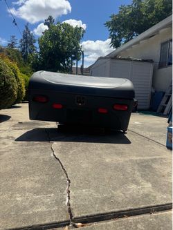 Hitch cargo carrier