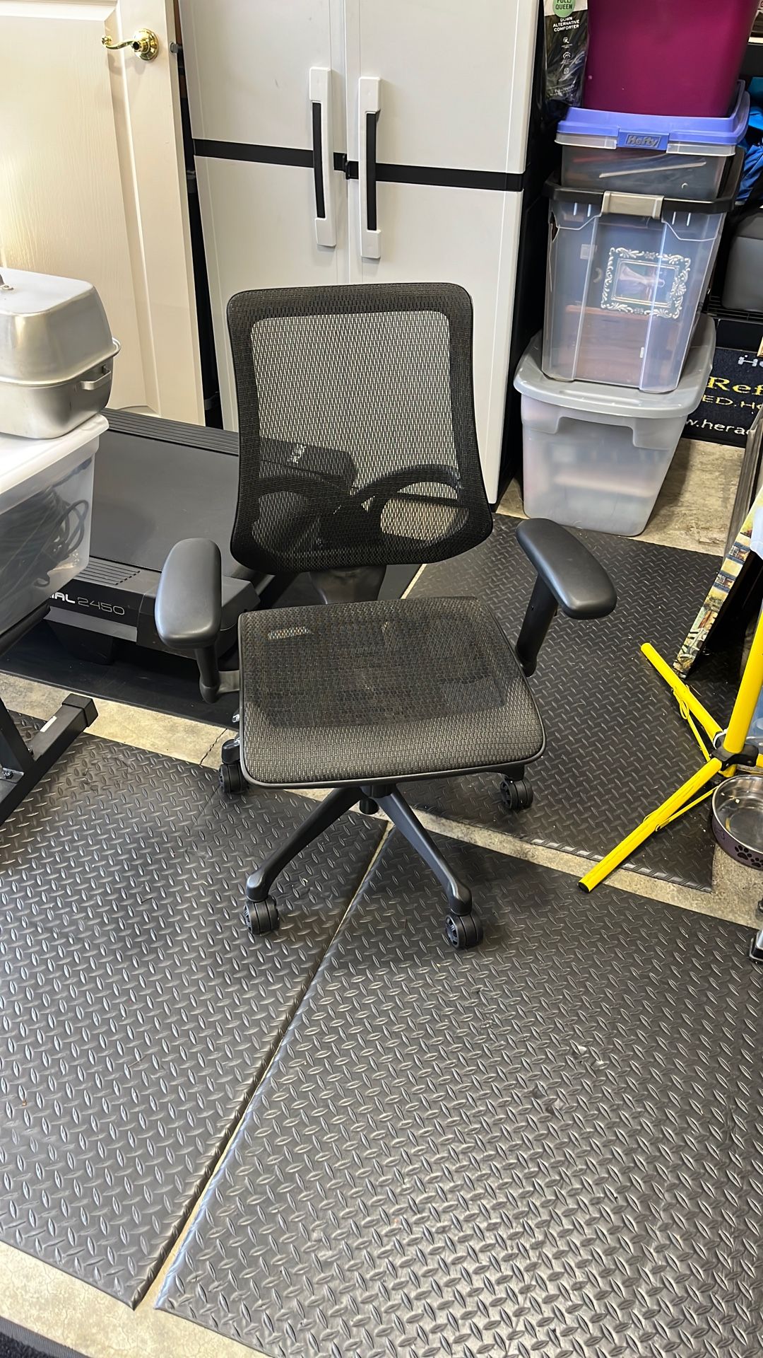 Adjustable Office Desk Chair - Black (Already Assembled)