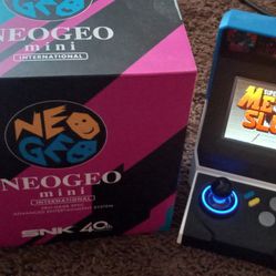 New SNK Neogeo classic Mini Arcade
*Video Juegos Nuevo
*40 Juegos

****40 built in games**** 
Youtube LINK TO LIST OF GAMES AT BOTTOM

Metal Slug, Kin