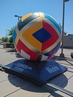 Modelo Large Decorative Soccer Ball Display