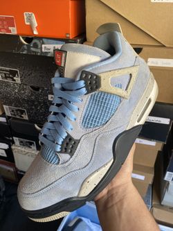 Jordan 4 Unc