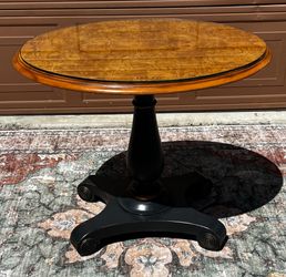 Drexel Heritage Walnut Burl Side Table With Glass Table