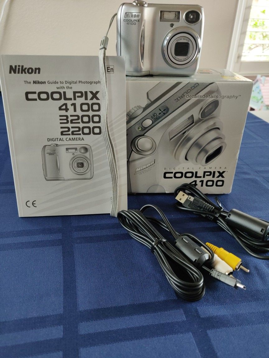 Nikon Coolpix 4100 digital camera