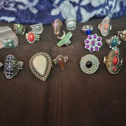 19 Brand New Womans  Rings