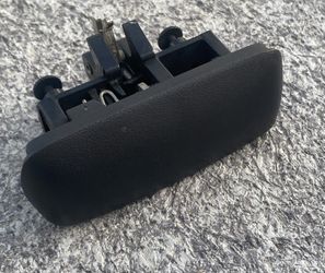 1️⃣9️⃣9️⃣7️⃣-2️⃣0️⃣0️⃣0️⃣ Dodge Durango Dakota Glove Box Latch Handel OEM