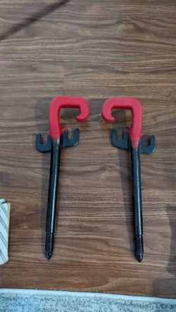 Tow hooks