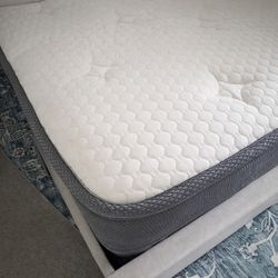 King Bed Frame + Mattress – Perfect Condition – Like New – Must Sell