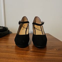 UNISA Mary Jane's 3" platform Heels Black Size 11 M