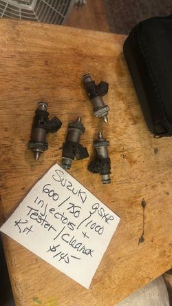 Suzuki gsxr injectors 600 750 1000with fuel, injector tester, and cleaner kit