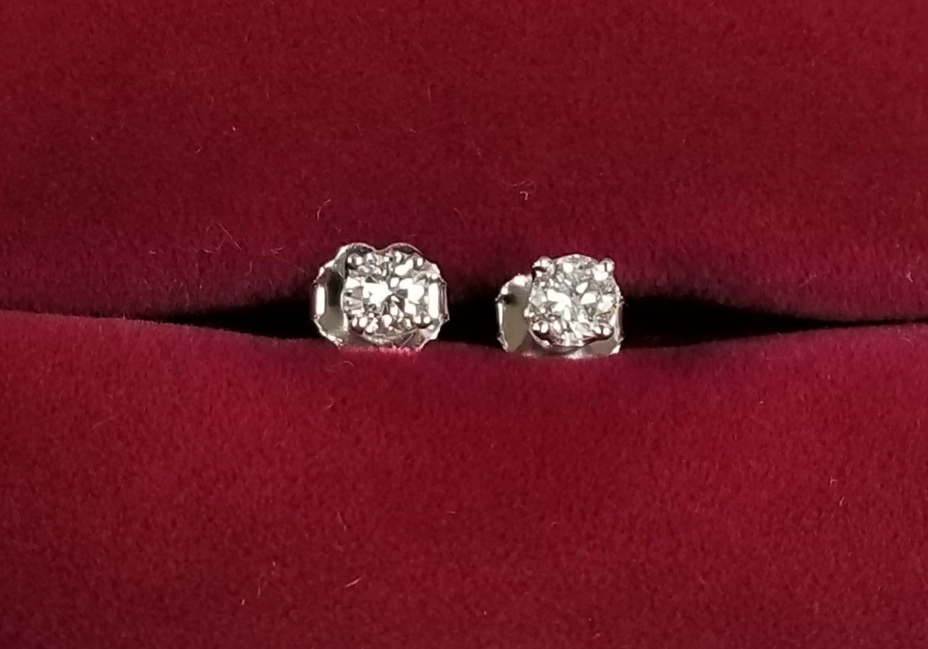14k White Gold Diamond Stud Earrings 0.39 cts. t.w.