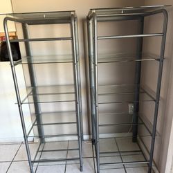 mesita Y esquineros de vidrio 