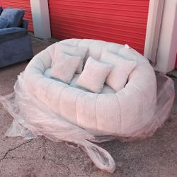 New Loveseat FREE DELIVERY 