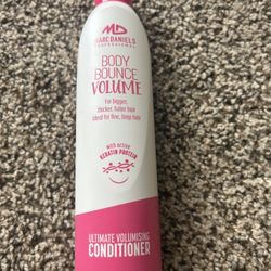 New Mark Daniel’s ultimate volume conditioner 10.14 oz 