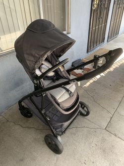 Baby Trend Stroller with Bassinet Seat