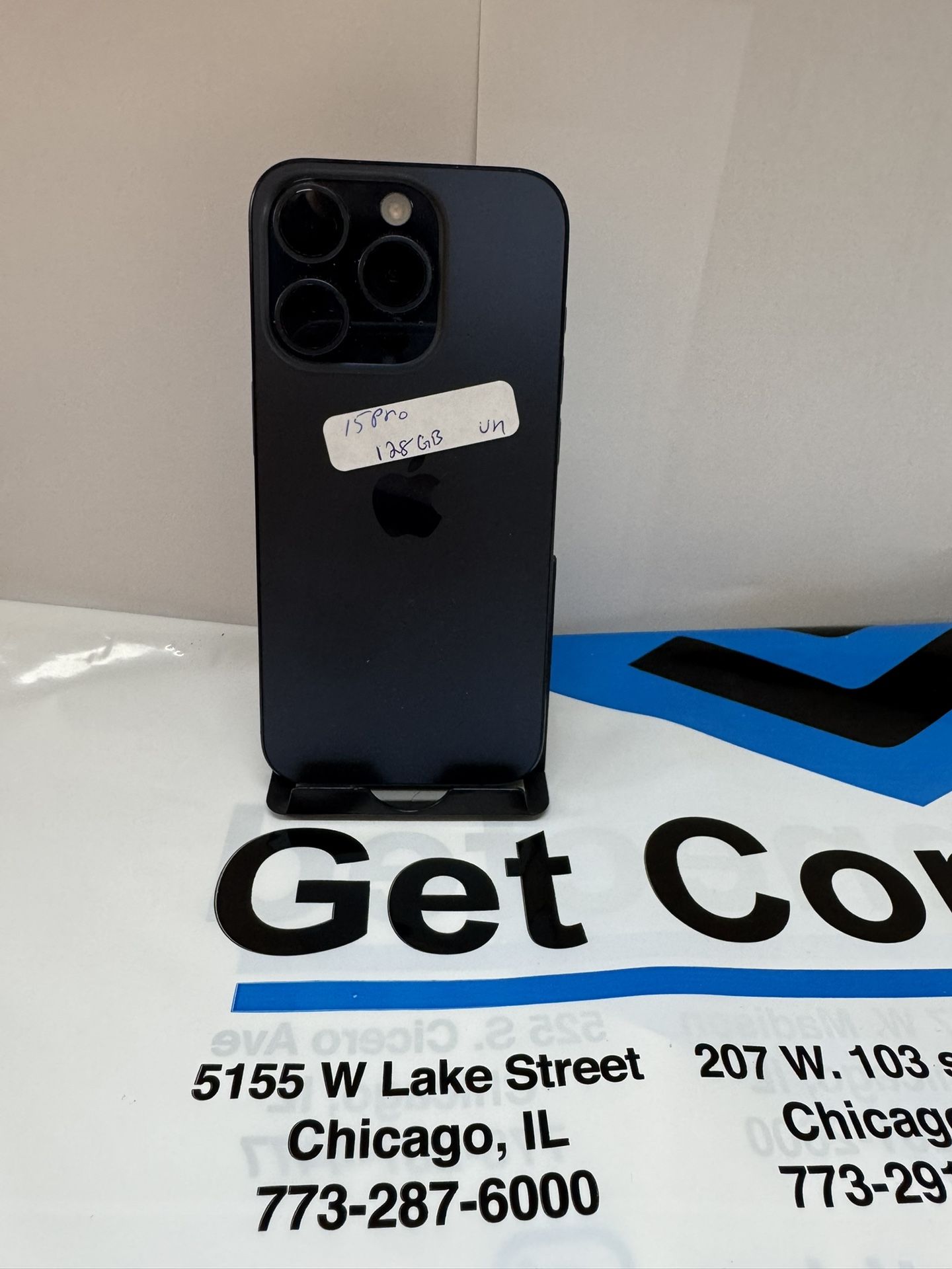 Apple iPhone 15 Pro (Unlocked)