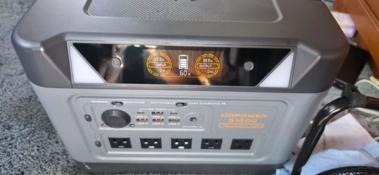 UD power s1200 solar generator