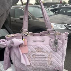 Juicy coutue tale day dreamer tote