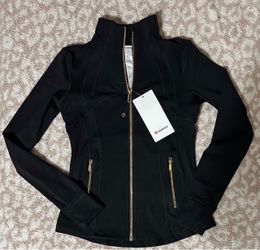 Lululemon Black with Gold Zippers Jacket $65 **READ DESCRIPTION**