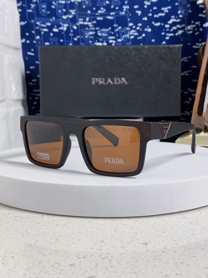 Fashionable and versatile sunglasses