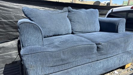 Nice loveseat