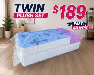 🟢NEW PLUSH SET $219