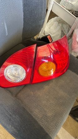 2003-2008 toyota corolla rear tail lights