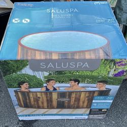 Salt Generated 7 Person Helsinki Inflatable Hot Tub