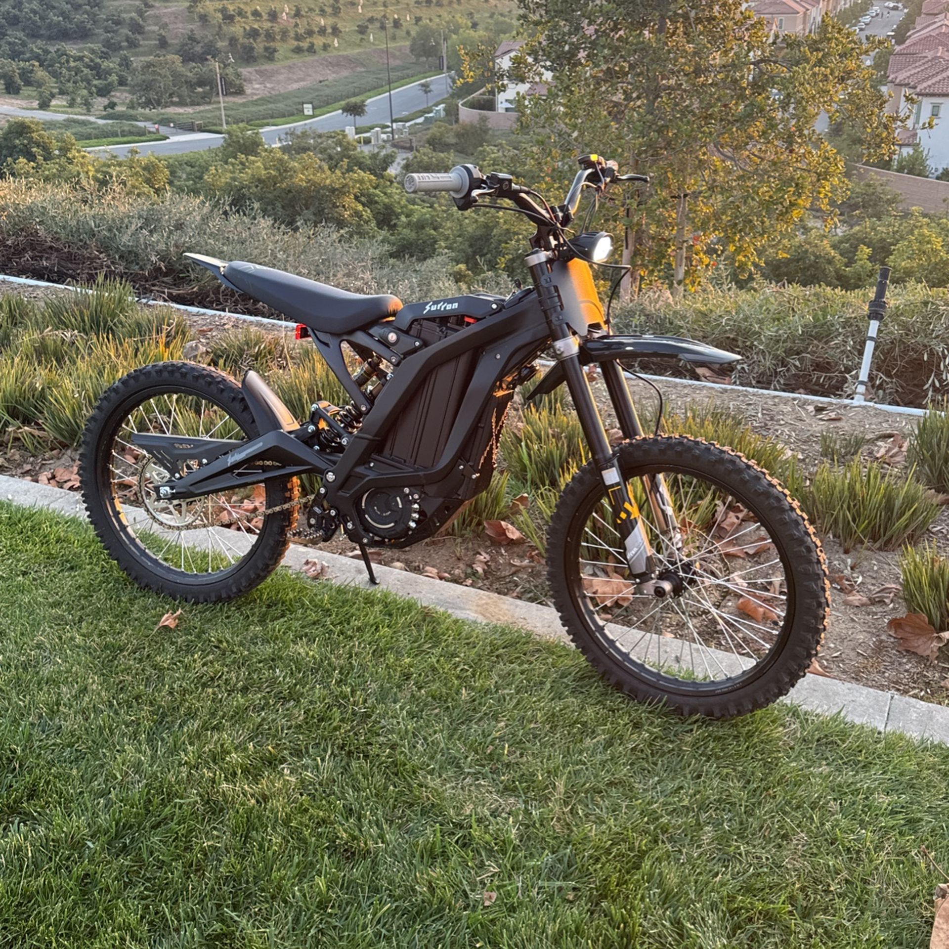 SURRON X LOW MILES UPGRADED BATTERY UPGRADED PARTS