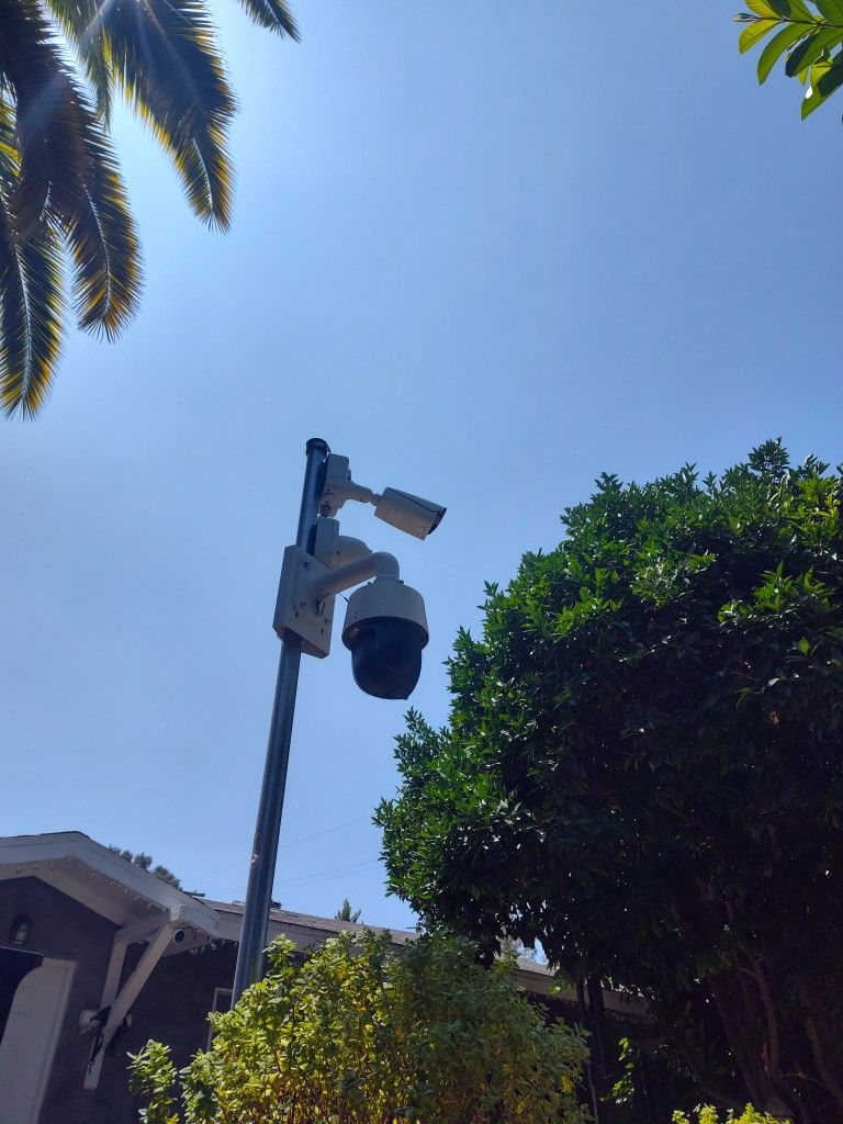 Security Cameras ⭐⭐⭐⭐⭐