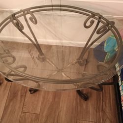 Coffee Table With Matching End Tables