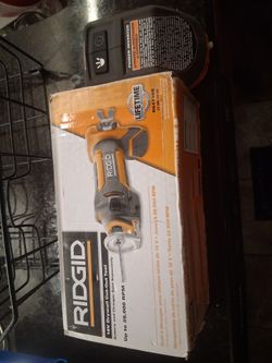Drywall Cutting Tool & Power Inverter - Ridgid