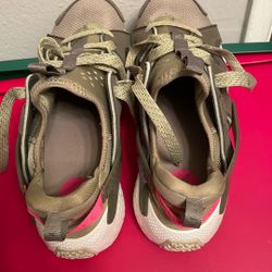 Women’s Nike Guarache Size11