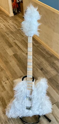 4-String Bass Guitar - White Faux Fur & Rhinestone
