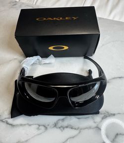 Oakley sunglasses