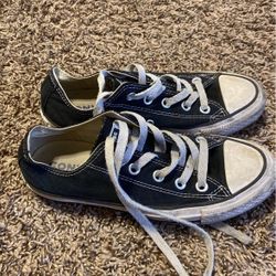 Converse Size 5.5 Youth