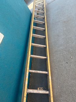 Escalera 28 pies fiber glas