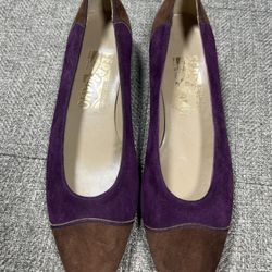 Salvatore Ferragamo Purple Brown Suede Low Heel Pumps Size 7.5 AAA  