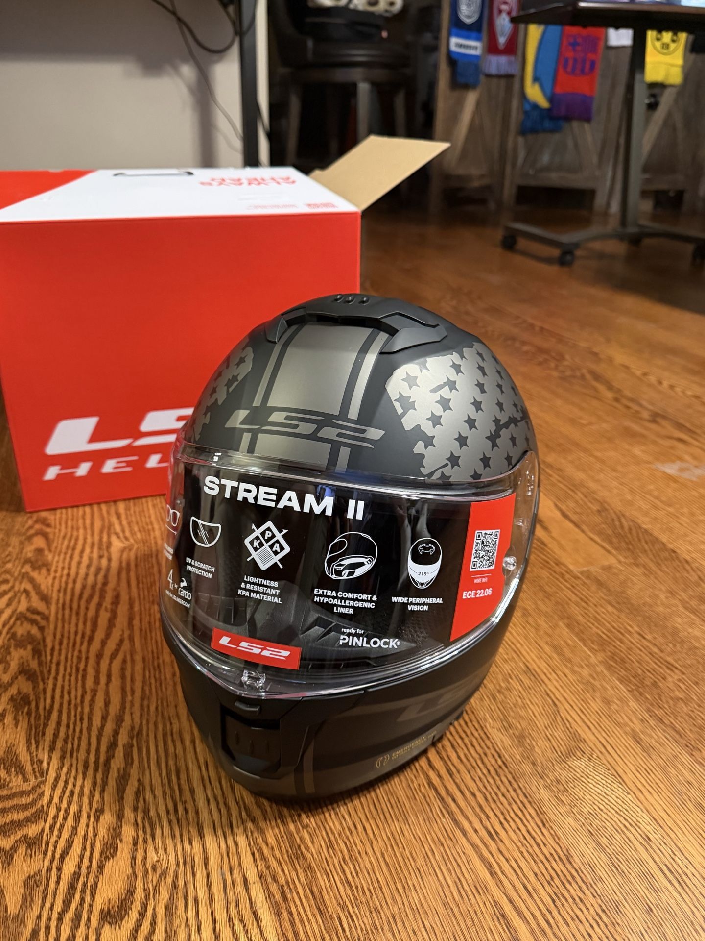 LS2 Stream II America Matte Black helmet Large