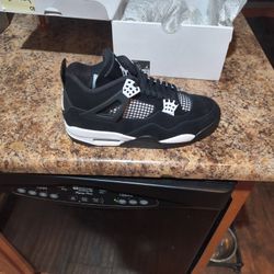 Retro 4s Jordans