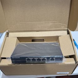 NetGear 20/200 Hub/minu Switch