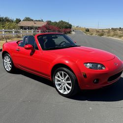 2008 Mazda Miata convertible grand touring