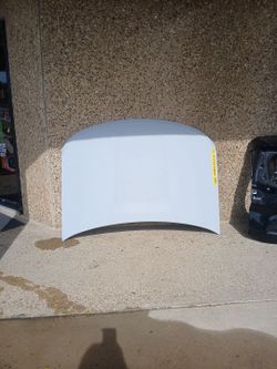 2020-24 Ford Explorer hood