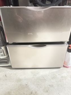 Laundry Pedestal With Drawer 27”