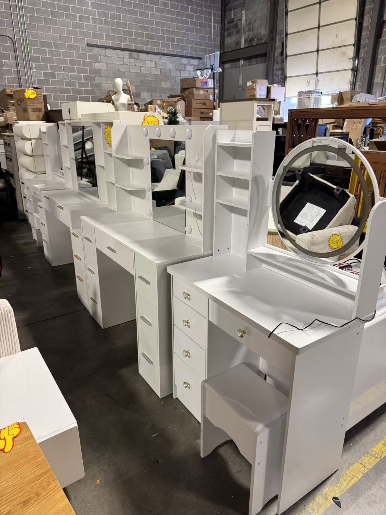 🔥final sale 🔥Vanity desks, Makeup sinkers from $120 to $230 